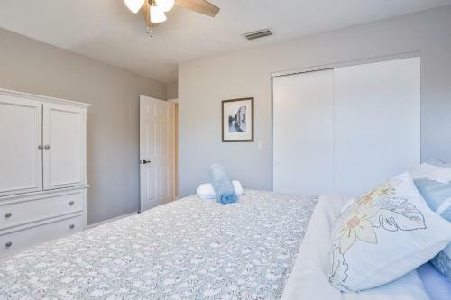 Escape To Honeymoon Island