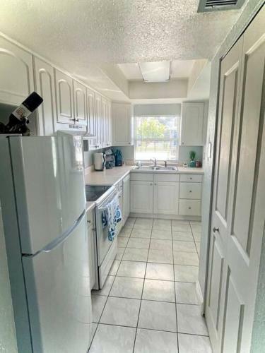 Sparkling 2bed 1bath Beach Home - Unit 214