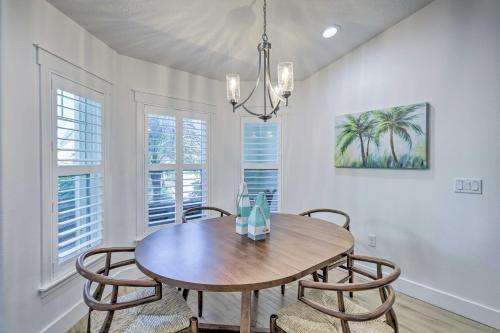 Chic Cocoa Beach Oasis - Steps To Atlantic!