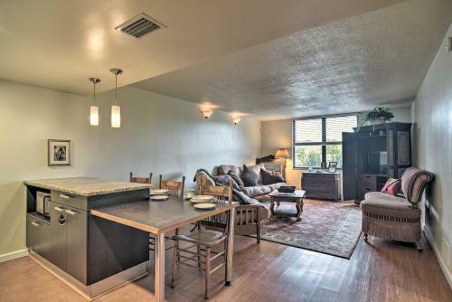 Apartamento Clearwater Condo Retreat About 4 Mi To Beach!