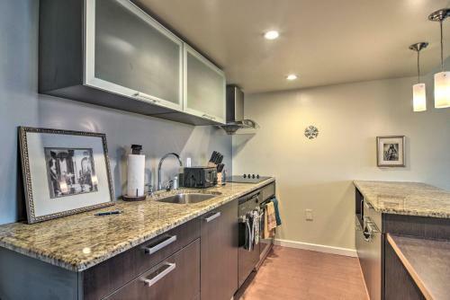Apartamento Clearwater Condo Retreat About 4 Mi To Beach!