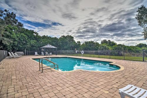 Apartamento Clearwater Condo Retreat About 4 Mi To Beach!
