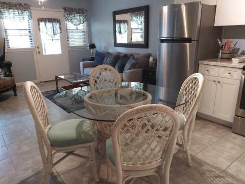 Apartamento The Three Sisters - The Pelican 2br Apt.