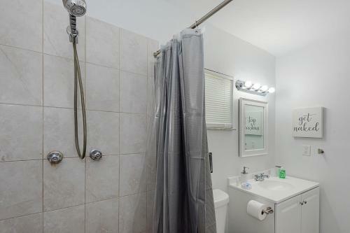 Large Studio Suite Close To Beach And Casino