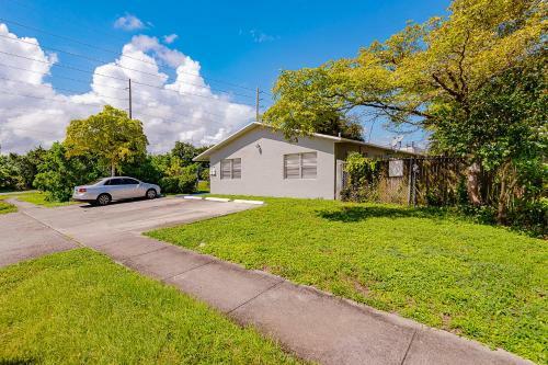 2 Bedroom House Minutes From Beach And Casino
