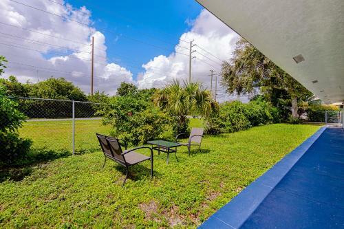 2 Bedroom House Minutes From Beach And Casino