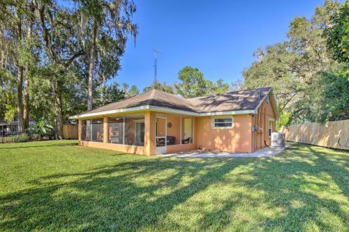 Rainbow River Oasis With Kayaks And Furnished Sunroom!