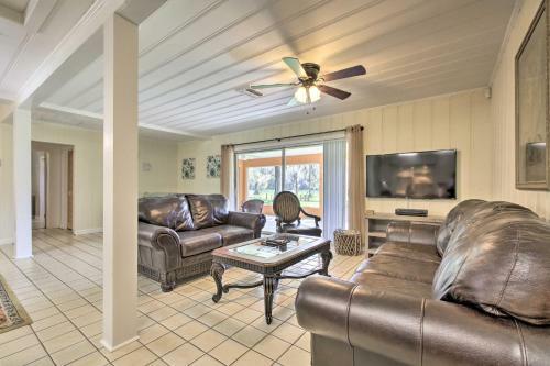 Rainbow River Oasis With Kayaks And Furnished Sunroom!