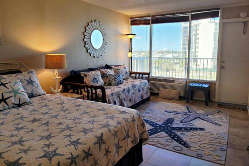 Castaways Beach Resort Condo Unit 514