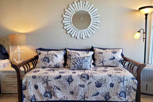 Castaways Beach Resort Condo Unit 514