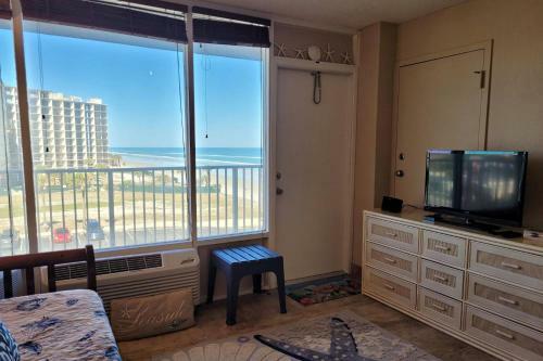 Castaways Beach Resort Condo Unit 514