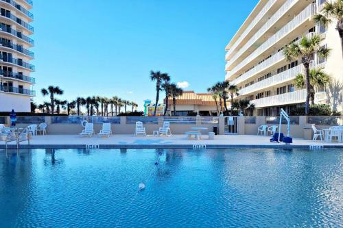 Castaways Beach Resort Condo Unit 514