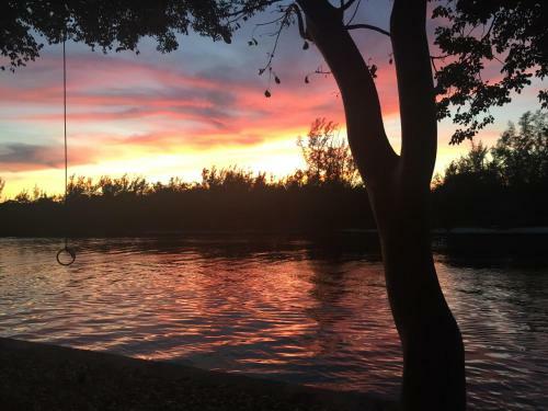 Intracoastal Waterfront Bungalo