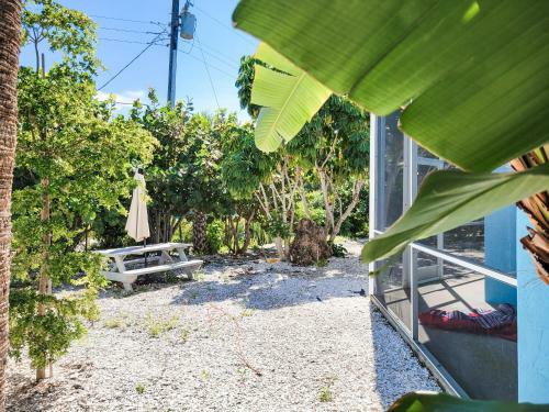 Apartamento Sunset Views + Steps From The Beach Duplex