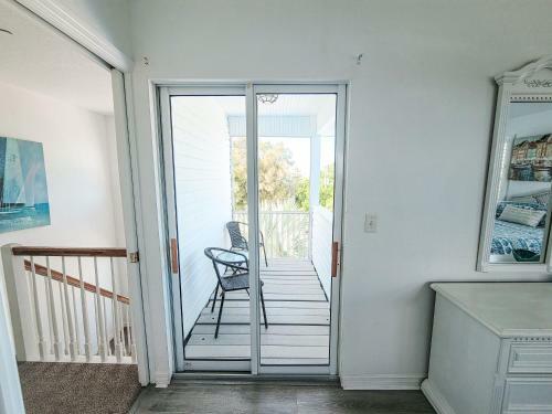 Apartamento Sunset Views + Steps From The Beach Duplex