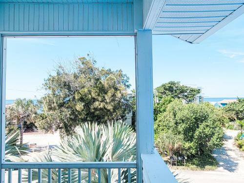 Apartamento Sunset Views + Steps From The Beach Duplex
