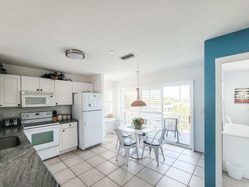 Apartamento Sunset Views + Steps From The Beach Duplex