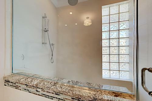 Sea-renity Luxury Villa 8284