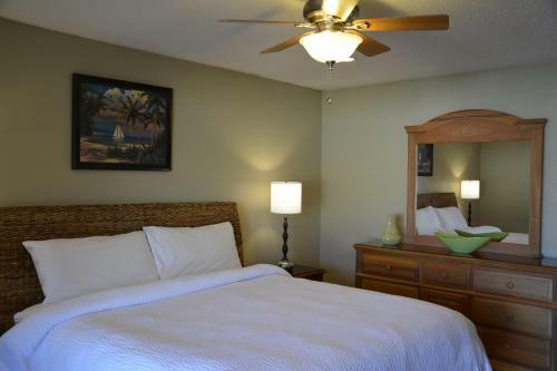Immaculate Englewood Condo 2nd Flr