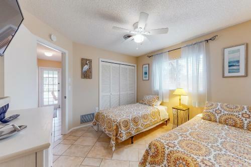 Lemon Bay Retreat