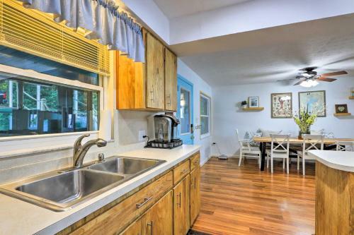 Lakefront Babson Park Escape Pet Friendly!