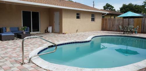 Pool Home Near Beach And River