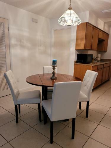 Apartamento #2 Walking Distance From The Beach