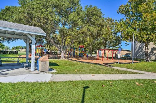 Chic Fort Myers Escape With Community Perks!