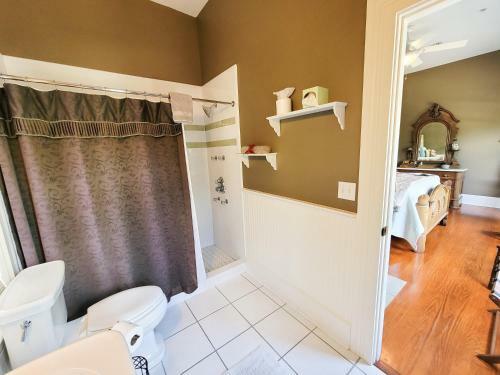 Bed & Breakfast Camellia Rose Inn - Southern Charm Room