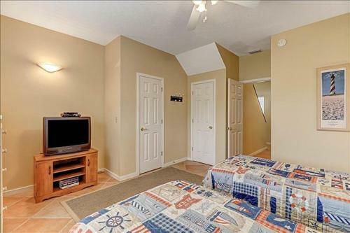 2641a S Fletcher Ave Home