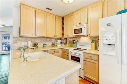 2185 S Fletcher Home
