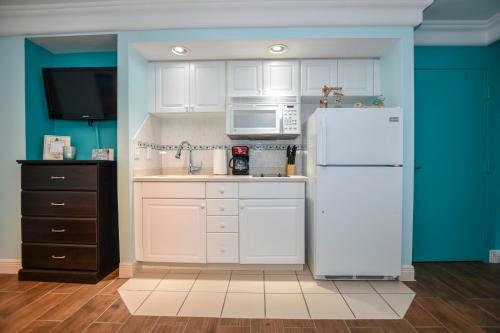 Hotel Ocean View Studio Condo.