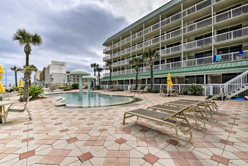 Apartamento Breezy Beachfront Studio With Resort Amenities!