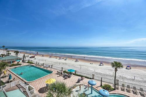 Apartamento Breezy Beachfront Studio With Resort Amenities!