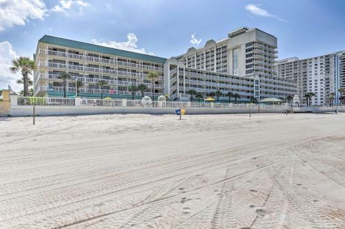 Apartamento Breezy Beachfront Studio With Resort Amenities!