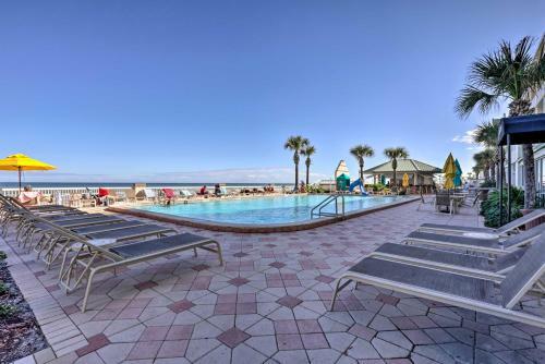 Apartamento Colorful Ocean-view Studio Steps From Beach!