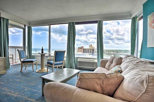 Apartamento Colorful Ocean-view Studio Steps From Beach!