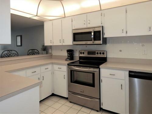 Apartamento White Surf Condominiums