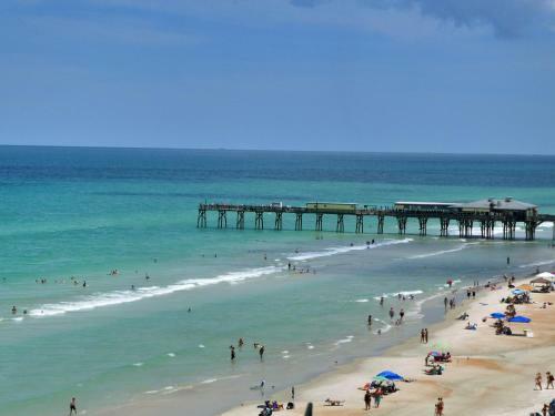 Apartamento White Surf Condominiums