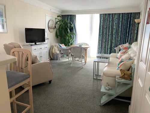 Hotel Sea View Apt Building On Daytona Beach