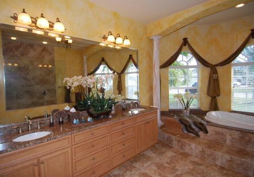Villa Black Diamond - Enjoy The Pool And The View