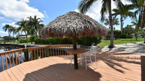 Villa Rosegarden - With A Perfect Water View