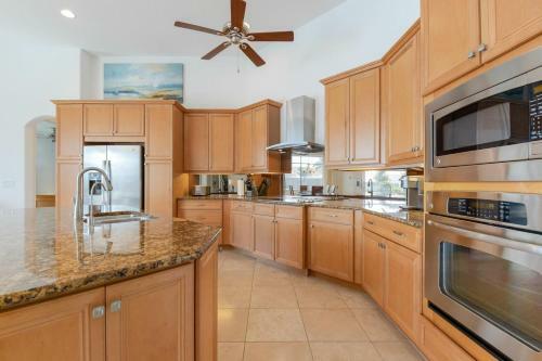 Cape Coral Oasis - Roelens Vacations