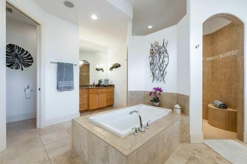 Cape Coral Oasis - Roelens Vacations