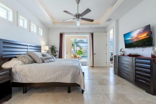 Cape Coral Oasis - Roelens Vacations