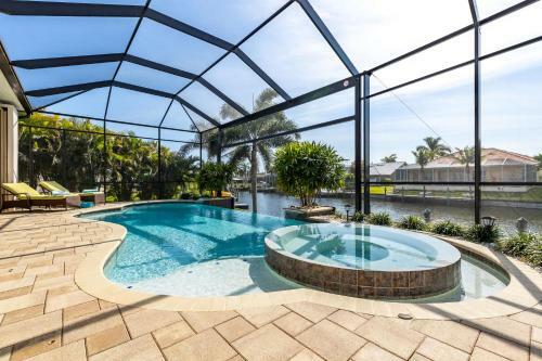 Cape Coral Oasis - Roelens Vacations