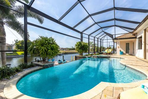 Cape Coral Oasis - Roelens Vacations