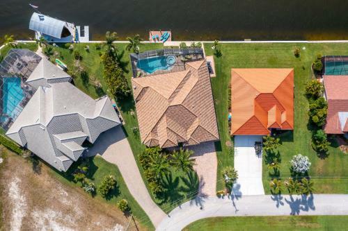 Cape Coral Oasis - Roelens Vacations