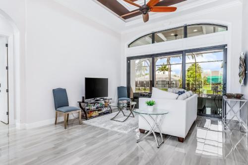 Cape Coral Majesty