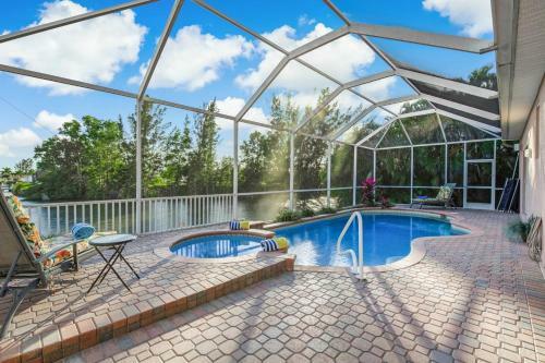 Villa Key Largo - Heated Pool & Spa, Private Beach, With Bicycles - Roelens Vacations